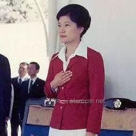 朝鲜公布驱逐舰下水事故调查结果与韩国“世越号”沉船事件的对比分析
